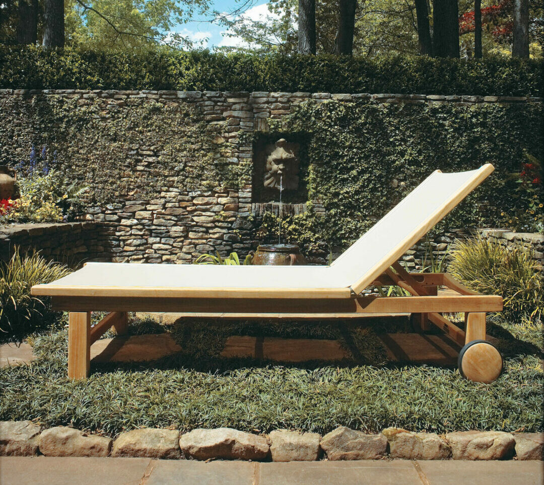 St. Tropez Chaise